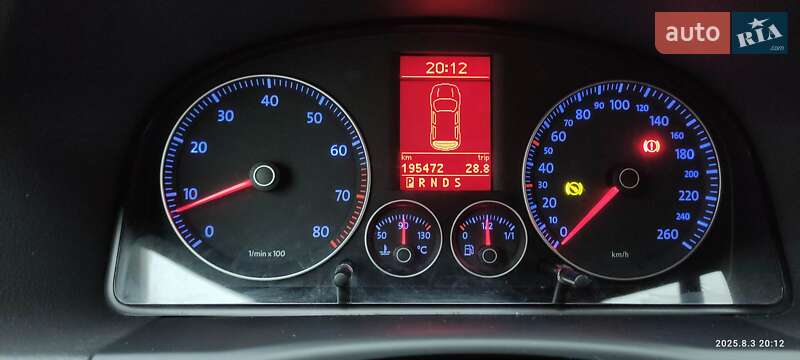 Минивэн Volkswagen Touran 2010 в Луцке