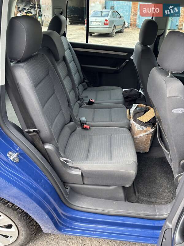 Минивэн Volkswagen Touran 2003 в Валках фото 10 Минивэн Volkswagen Touran 2003 в Валках