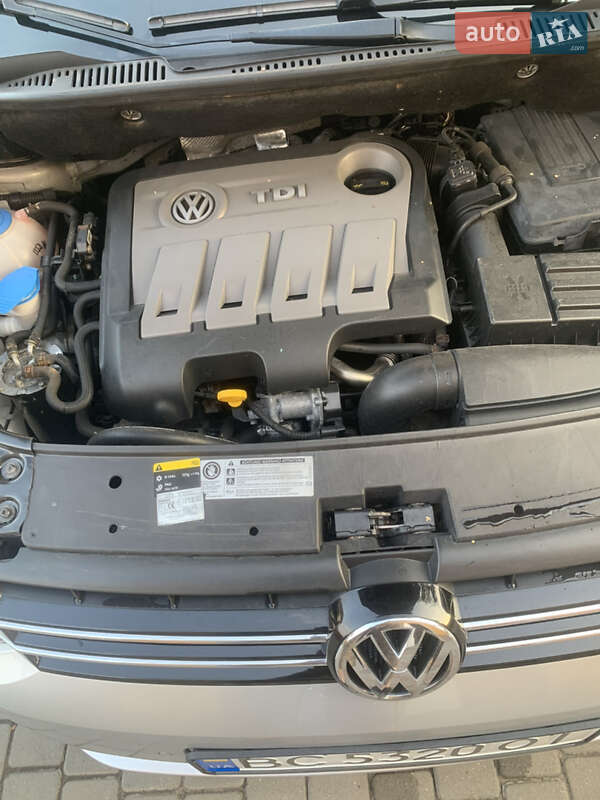 Мінівен Volkswagen Touran 2013 в Рава-Руській