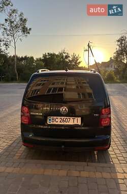 Мінівен Volkswagen Touran 2007 в Новояворівську