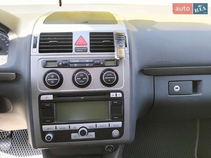 Минивэн Volkswagen Touran 2009 в Ровно фото 3 Минивэн Volkswagen Touran 2009 в Ровно