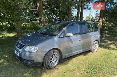 Минивэн Volkswagen Touran 2006 в Каменец-Подольском