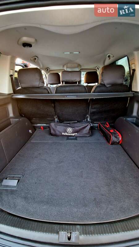 Минивэн Volkswagen Touran 2006 в Звягеле