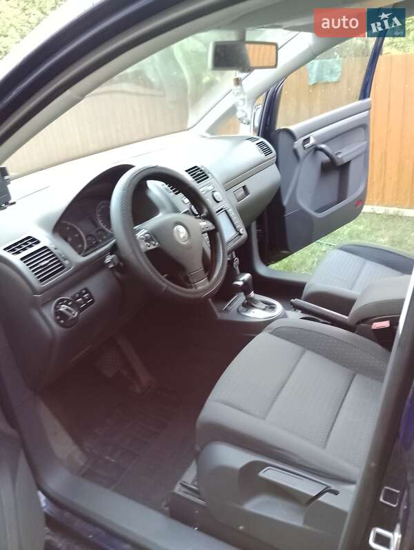 Минивэн Volkswagen Touran 2005 в Львове фото 3 Минивэн Volkswagen Touran 2005 в Львове