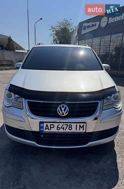 Мінівен Volkswagen Touran 2007 в Запоріжжі