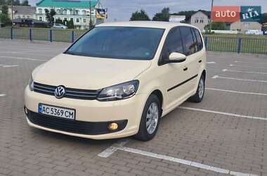 Мінівен Volkswagen Touran 2013 в Нововолинську