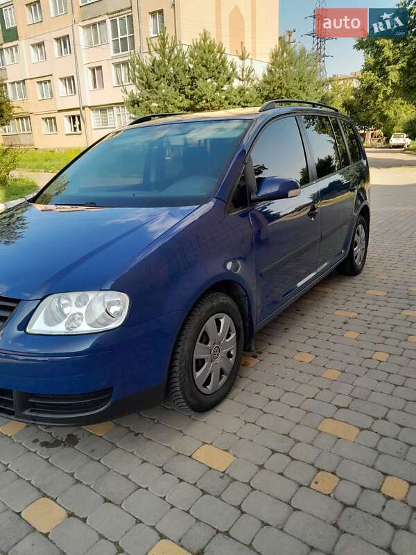 Минивэн Volkswagen Touran 2004 в Тернополе
