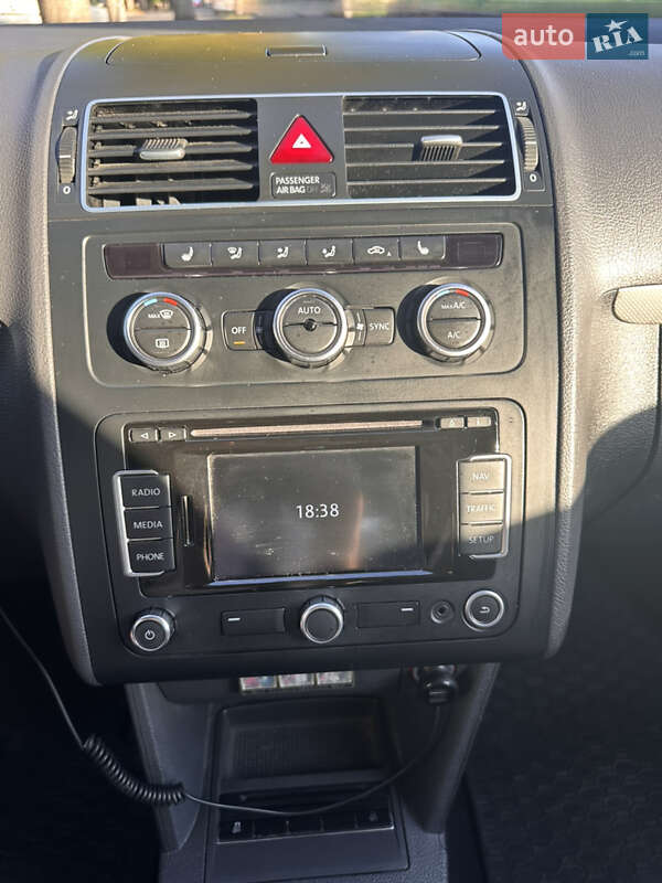 Мінівен Volkswagen Touran 2013 в Могилів-Подільському