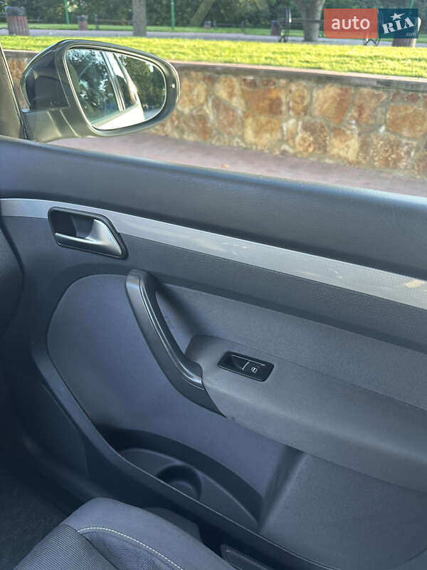 Мінівен Volkswagen Touran 2013 в Могилів-Подільському