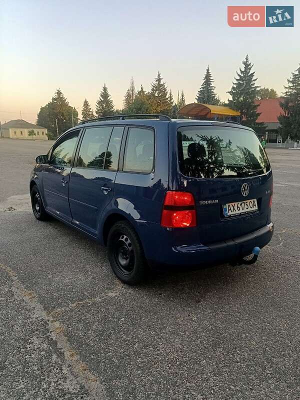 Минивэн Volkswagen Touran 2003 в Валках фото 4 Минивэн Volkswagen Touran 2003 в Валках