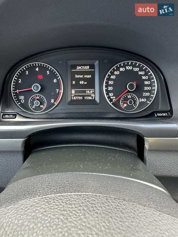 Минивэн Volkswagen Touran 2013 в Луцке