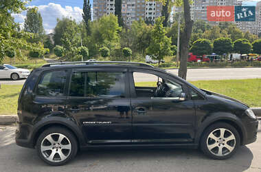 Минивэн Volkswagen Touran 2008 в 