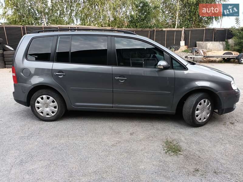 Мінівен Volkswagen Touran 2006 в Бердичеві фото 12 Мінівен Volkswagen Touran 2006 в Бердичеві