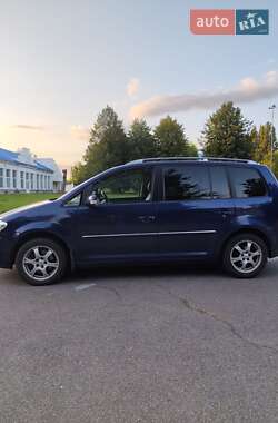Минивэн Volkswagen Touran 2007 в Шостке