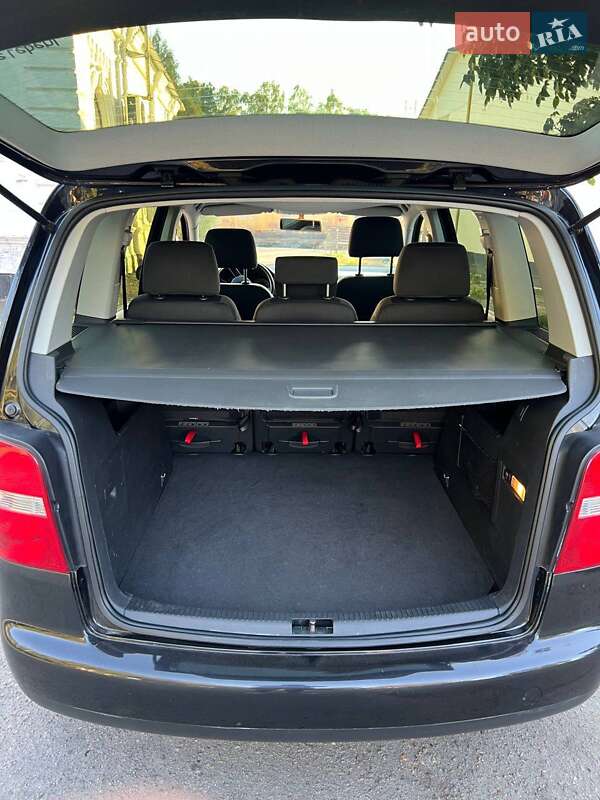 Мінівен Volkswagen Touran 2003 в Хоролі