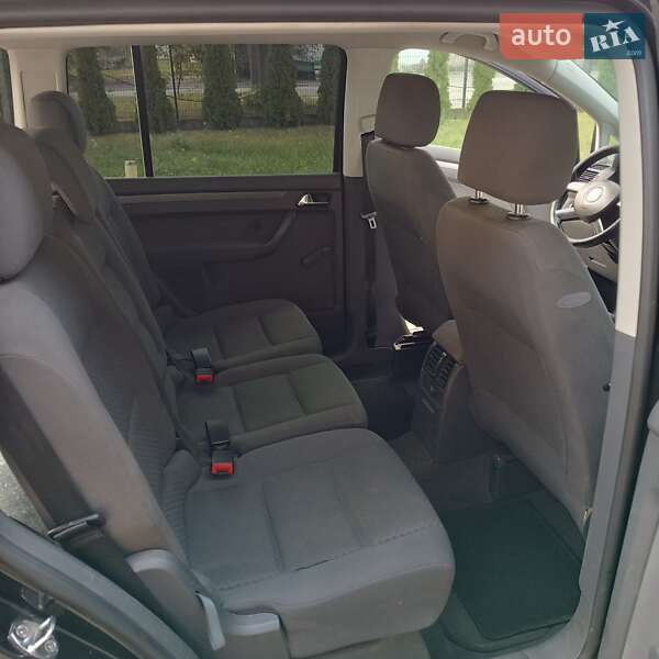 Минивэн Volkswagen Touran 2003 в Нововолынске фото 12 Минивэн Volkswagen Touran 2003 в Нововолынске