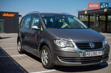 Мінівен Volkswagen Touran 2008 в Вінниці