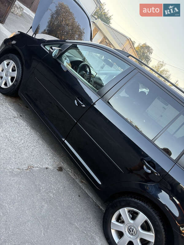 Минивэн Volkswagen Touran 2010 в Киеве фото 14 Минивэн Volkswagen Touran 2010 в Киеве