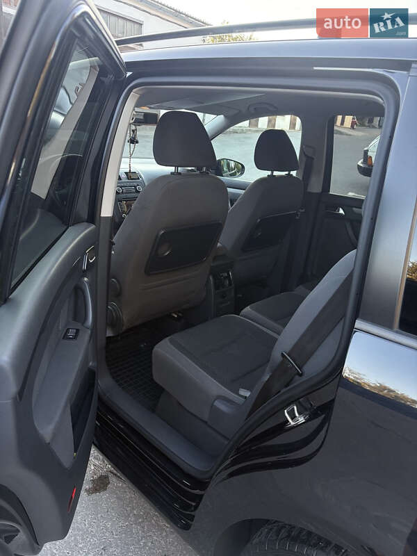 Минивэн Volkswagen Touran 2010 в Киеве фото 16 Минивэн Volkswagen Touran 2010 в Киеве