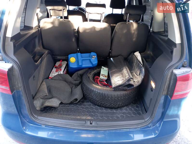 Минивэн Volkswagen Touran 2011 в Тернополе