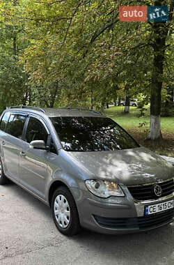 Минивэн Volkswagen Touran 2007 в Кицмани