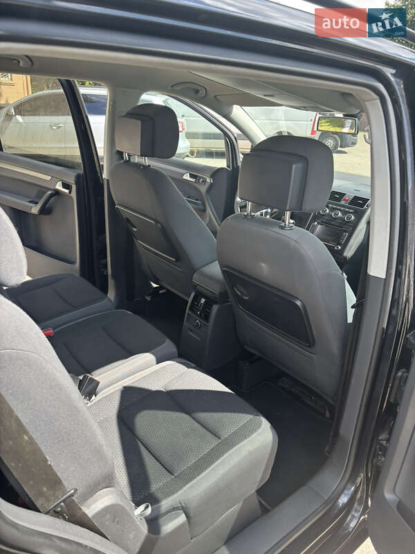 Мінівен Volkswagen Touran 2014 в Луцьку