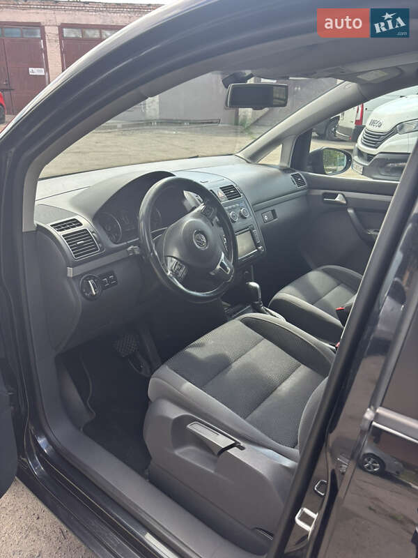 Мінівен Volkswagen Touran 2014 в Луцьку