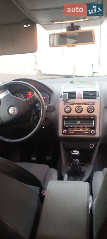 Мінівен Volkswagen Touran 2008 в Харкові