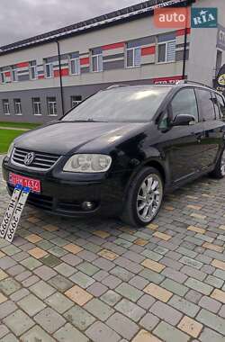 Мінівен Volkswagen Touran 2004 в Кам'янець-Подільському