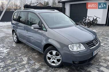 Минивэн Volkswagen Touran 2004 в Луцке