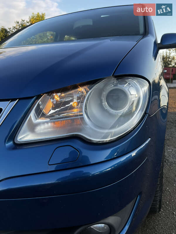 Мінівен Volkswagen Touran 2007 в Заболотові