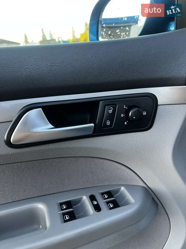 Мінівен Volkswagen Touran 2007 в Заболотові