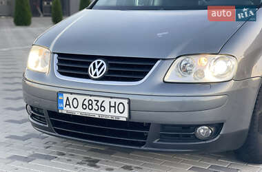 Минивэн Volkswagen Touran 2005 в 