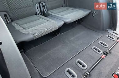 Минивэн Volkswagen Touran 2005 в 