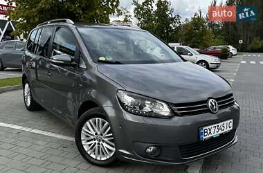 Минивэн Volkswagen Touran 2015 в 