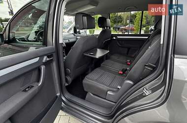 Минивэн Volkswagen Touran 2015 в 