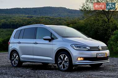 Мікровен Volkswagen Touran 2020 в Сваляві