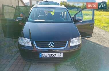 Минивэн Volkswagen Touran 2004 в Черновцах