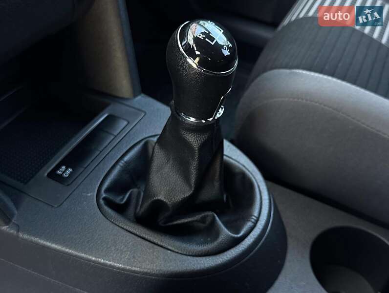 Мінівен Volkswagen Touran 2009 в Чернігові фото 13 Мінівен Volkswagen Touran 2009 в Чернігові