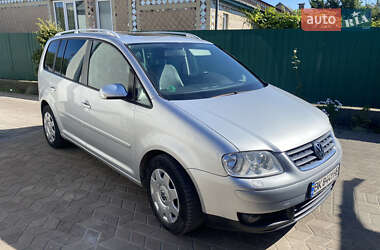 Минивэн Volkswagen Touran 2006 в Костополе
