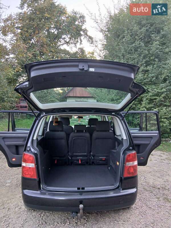 Мінівен Volkswagen Touran 2003 в Трускавці