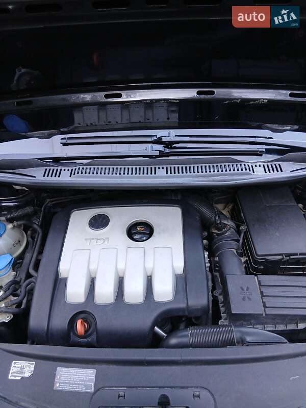 Мінівен Volkswagen Touran 2003 в Трускавці