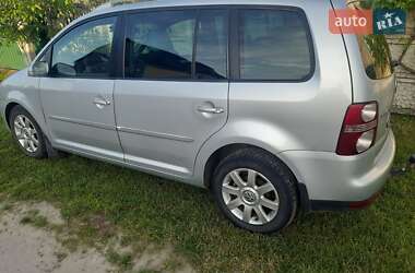 Мінівен Volkswagen Touran 2007 в Києві