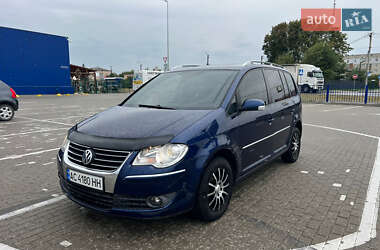 Мінівен Volkswagen Touran 2007 в Луцьку