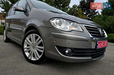 Минивэн Volkswagen Touran 2008 в Полтаве