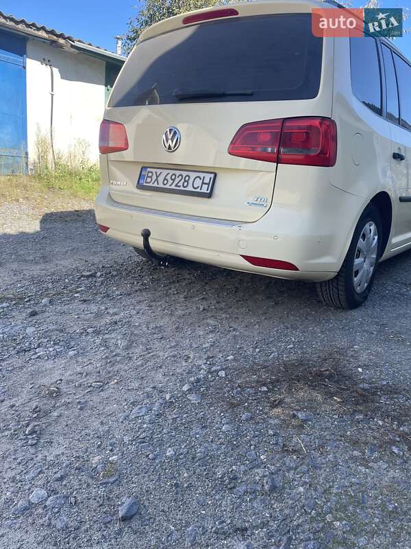 Минивэн Volkswagen Touran 2013 в Староконстантинове