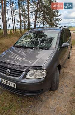 Мінівен Volkswagen Touran 2005 в Березному