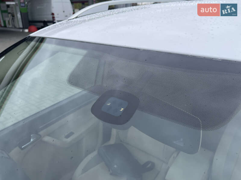 Минивэн Volkswagen Touran 2015 в Житомире