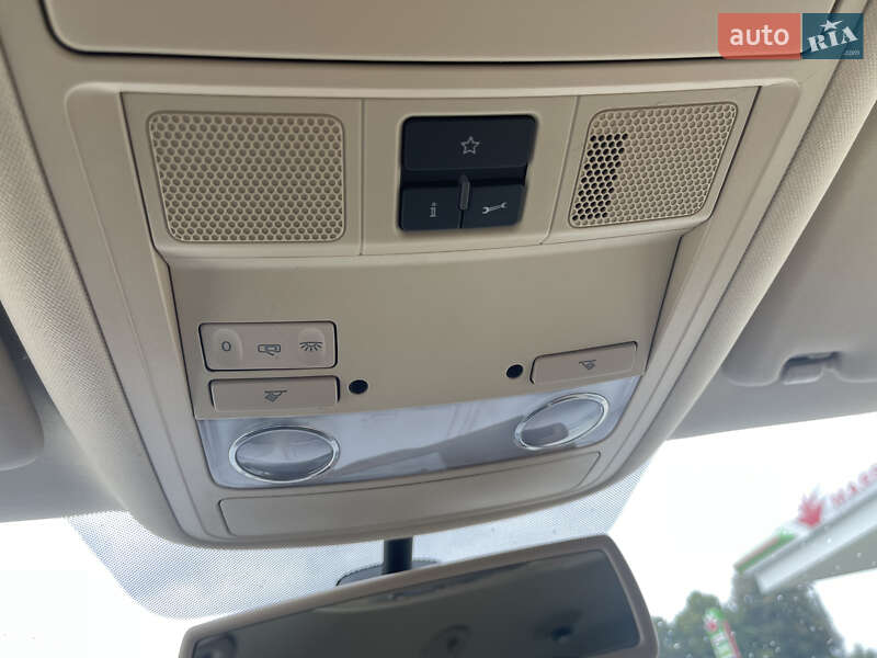 Минивэн Volkswagen Touran 2015 в Житомире