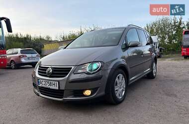 Минивэн Volkswagen Touran 2007 в Луцке